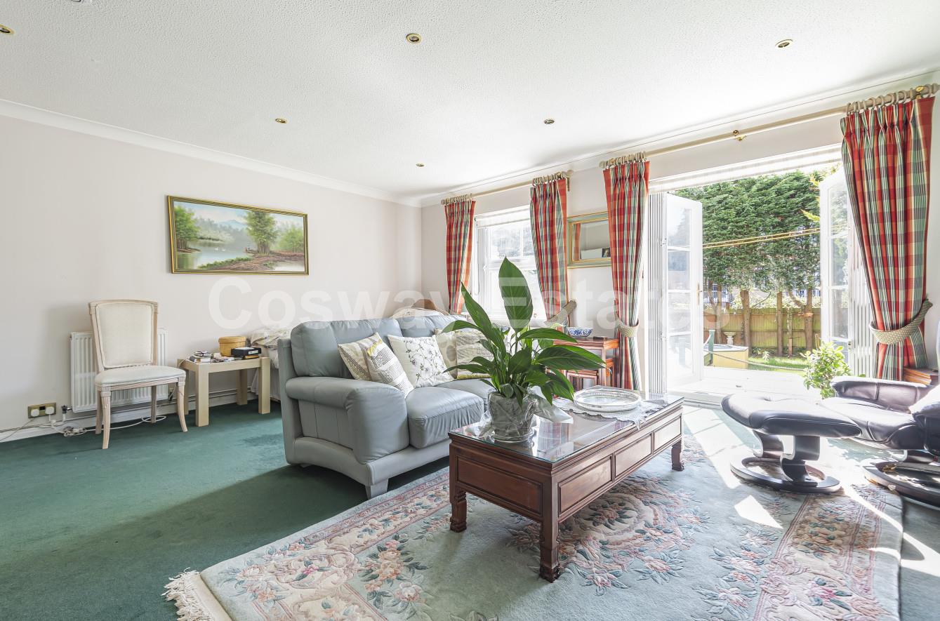 Newcombe Park, Mill Hill